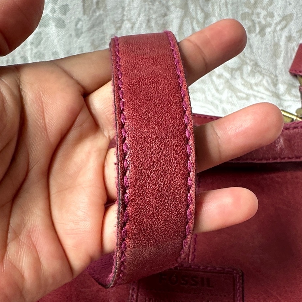 Fossil Women's Burgundy Leather Crossbody Bag good condition like new - Picture 15 of 16